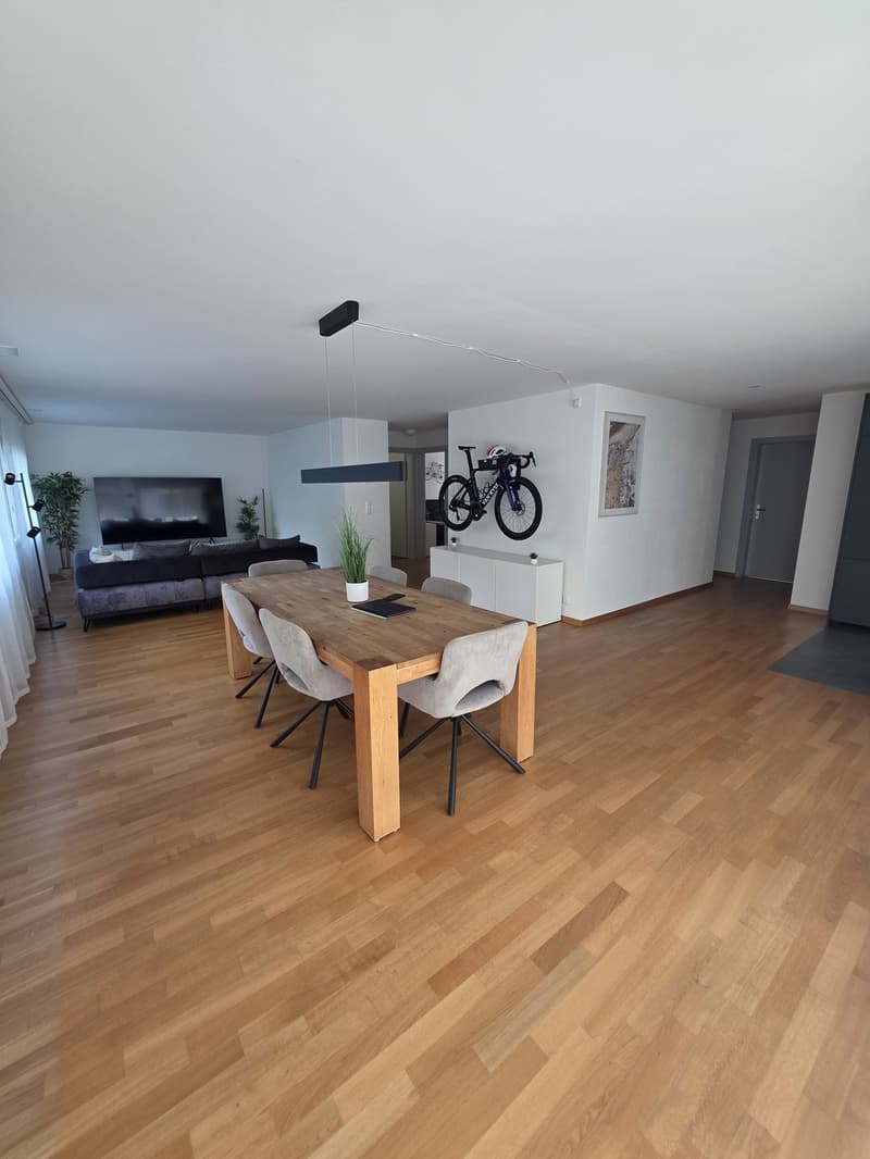 4,5 Zimmer, 119m², CHF 2'100.- (1)
