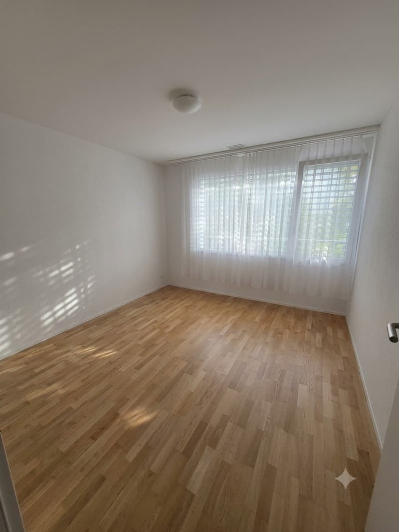 4,5 Zimmer, 119m², CHF 2'100.- (6)