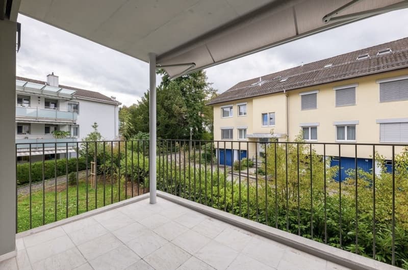 Moderne 2.5-Zimmer-Wohnung mit grossem Balkon per 01.11.2026 (6)