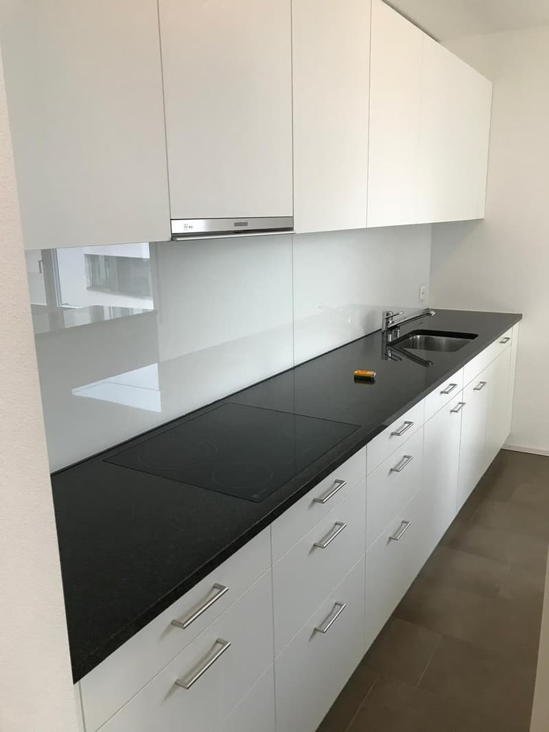 Moderne 4.5-Zimmer-Minergie-Wohnung an zentraler Lage in Baar (8)