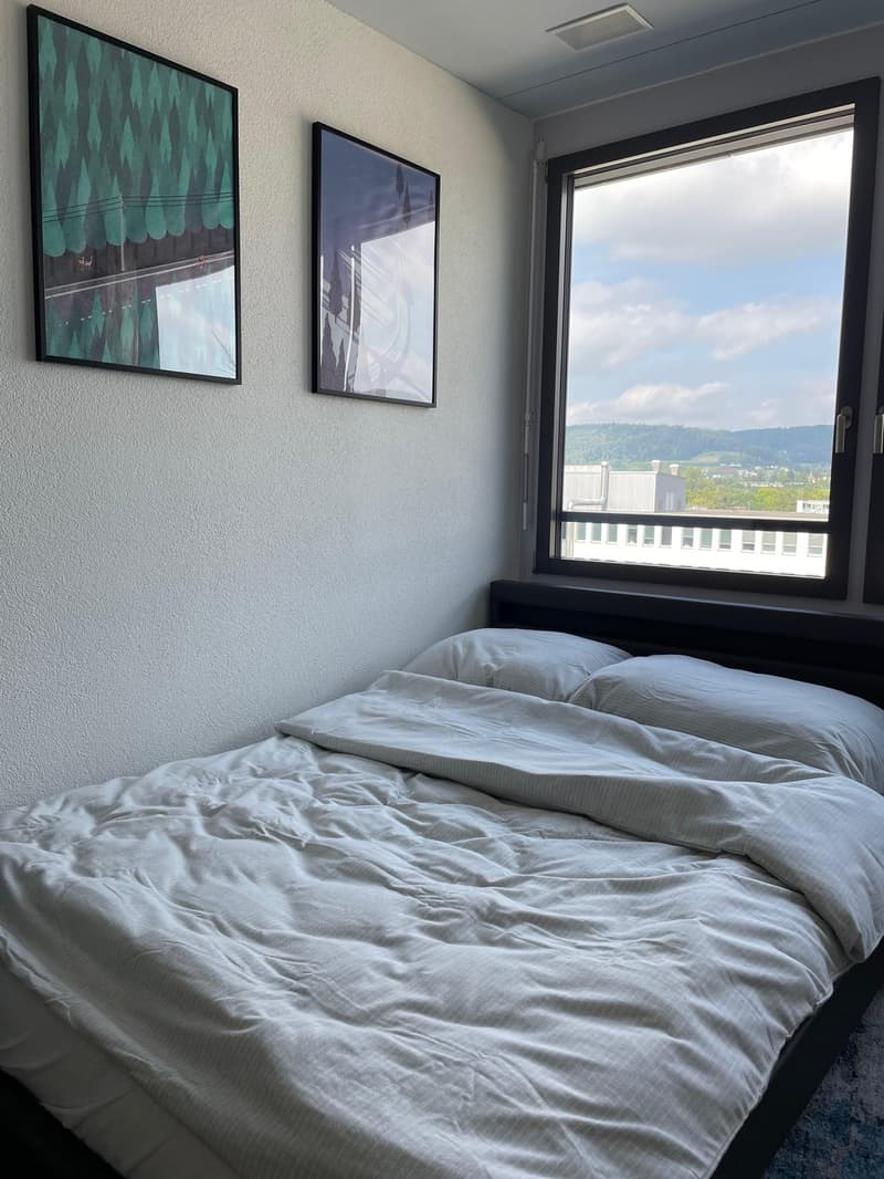 Möbliertes WG-Zimmer mit eigenem Bad (2)