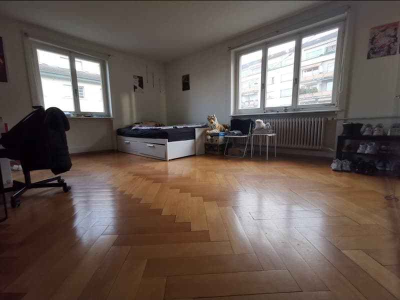 Grosses WG-Zimmer (24 qm) an zentraler Lage (1)