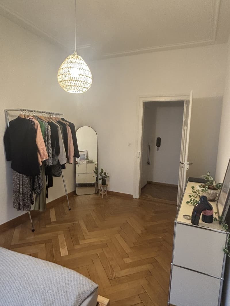 Renovierte 2.5-Zimmer Altbauwohnung im Gundeli nahe SBB (4)