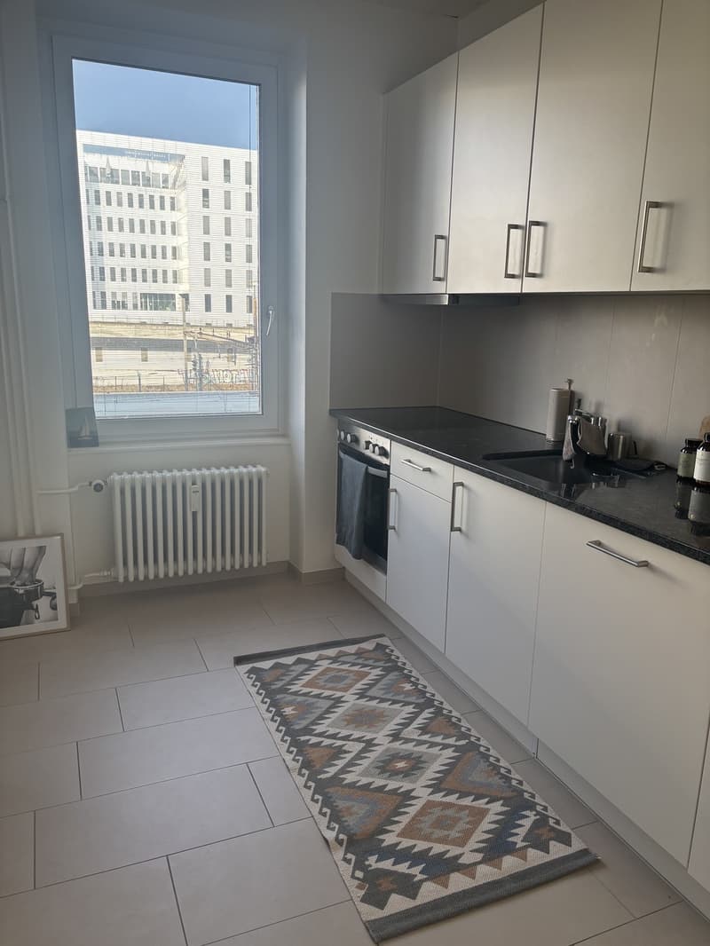 Renovierte 2.5-Zimmer Altbauwohnung im Gundeli nahe SBB (5)