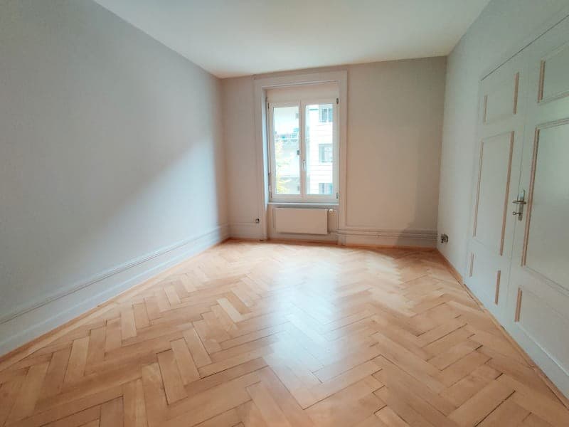 Nachmieter gesucht: Helle 3-Zimmer-Wohnung in Wiedikon, Kreis 3 (2)