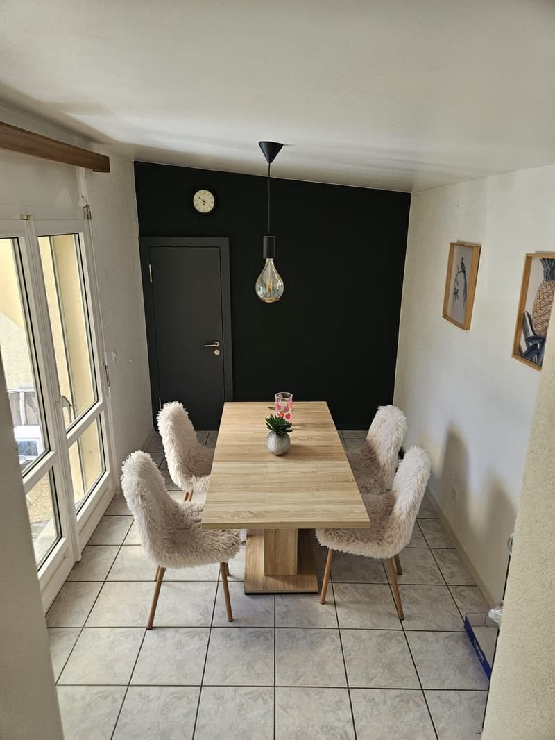 Bright room in a friendly shared flat 2 rooms available (3)