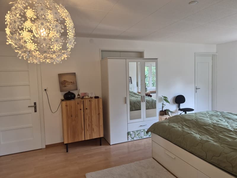 Bright room in a friendly shared flat 2 rooms available (4)