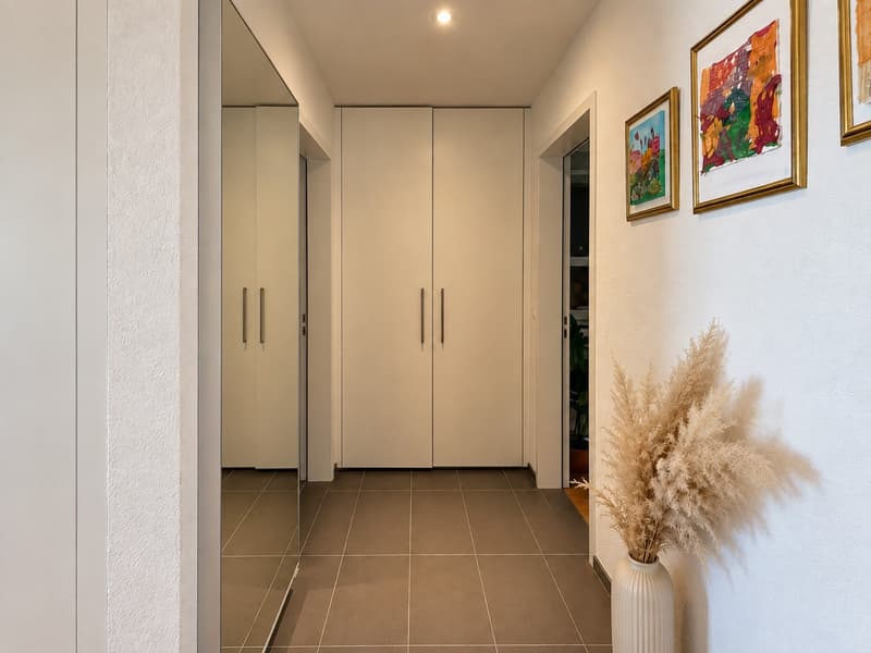 Apartment with Lake View Terrace (6)