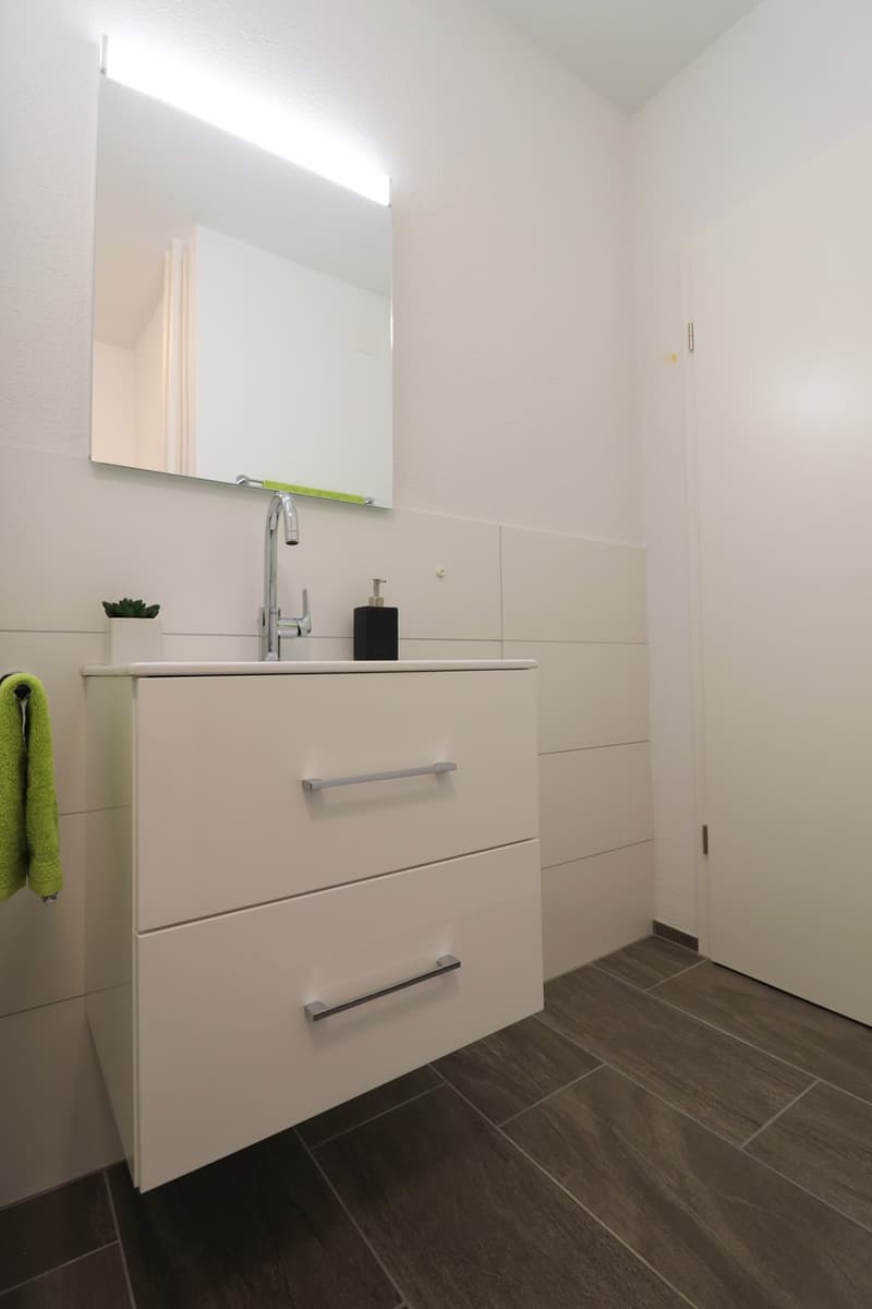Helle 2.5-Zimmer-Wohnung mit eigener Waschmaschine, gegenüber Migros St. Fiden (7)