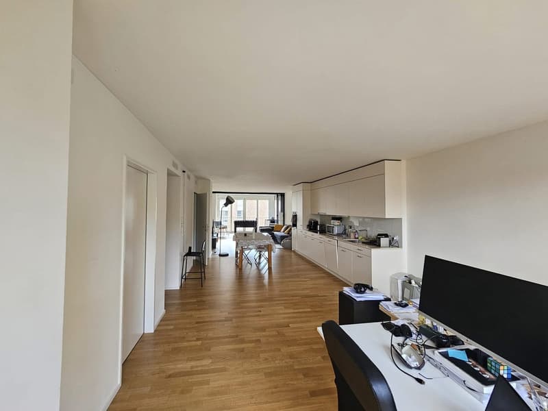 Room available inaspacious shared apartment Zürich Oerlikon (1)