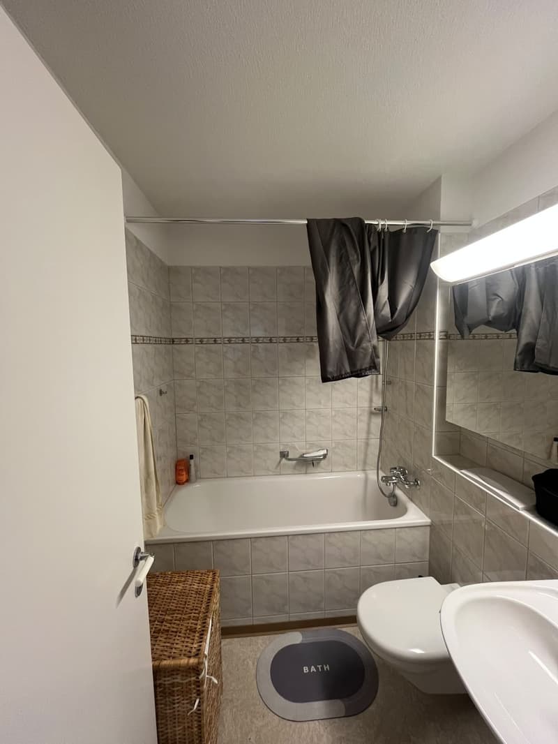 WG-Zimmer in Witikon (6)