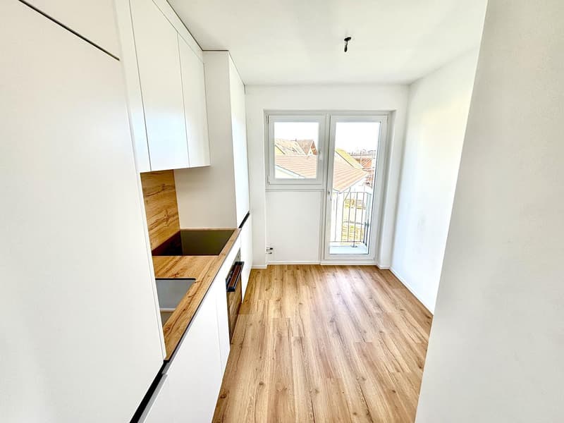 Gemütliche 3.5-Zimmer Dachwohnung mit 2 Balkonen & Reduit in 5033 Buchs AG (3)