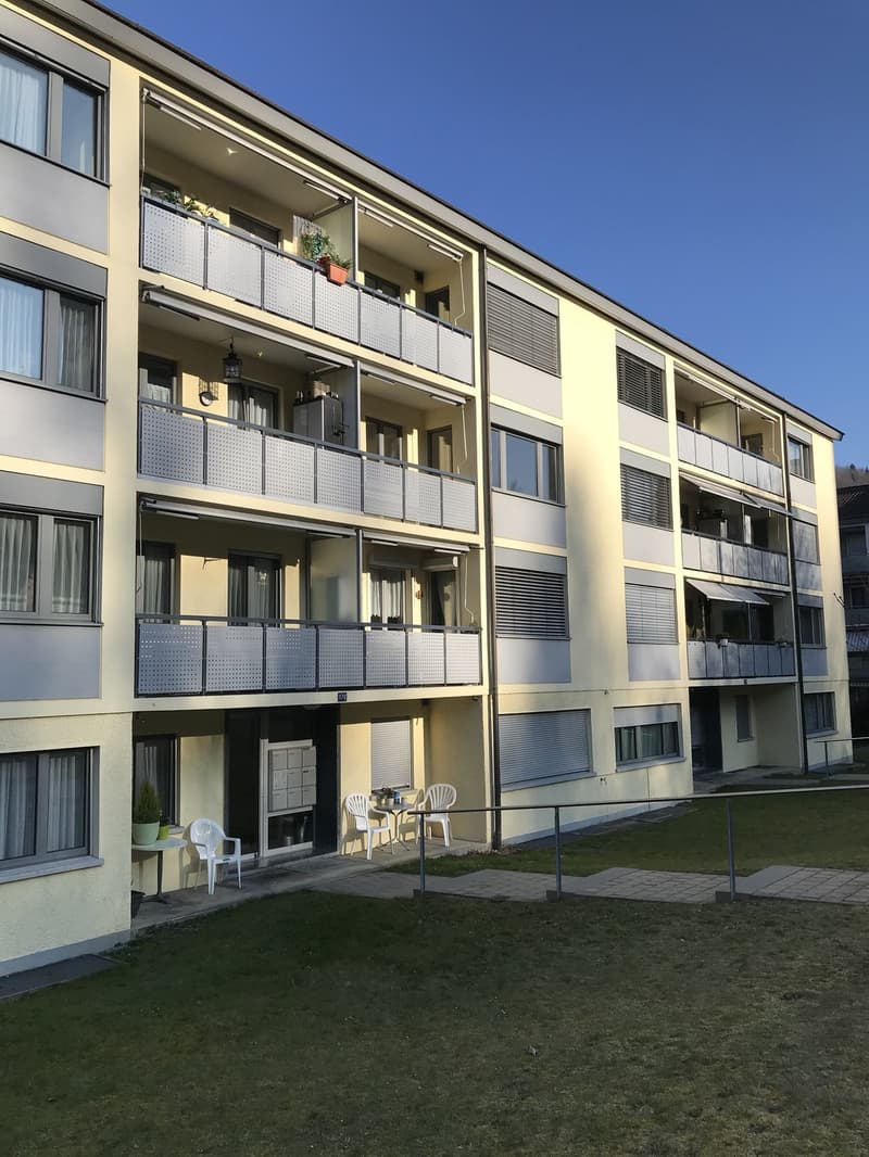 Helle 3.5-Zimmer-Wohnung mit Balkon in Baden ab sofort verfügbar (2)