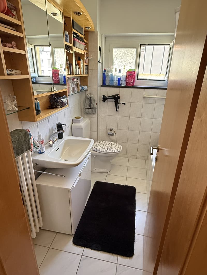 Charmante 4-Zimmer Altbauwohnung zu vermieten (7)