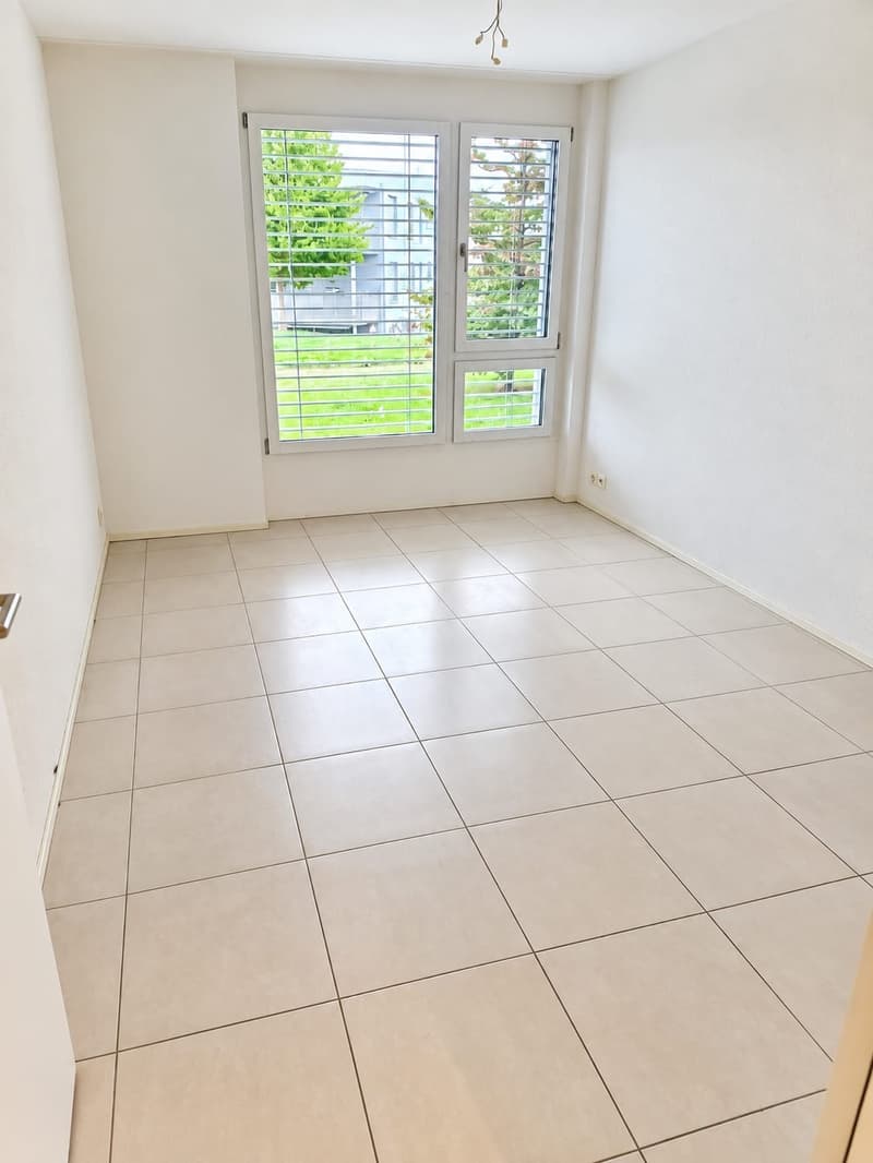 Wir suchen dringend einen Nachmieter für eine superschöne Wohnung mit Terrasse und Rasenplatz (6)