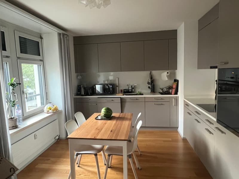 Helles & modernes Zimmer (2er WG) in zentraler 4,5-Zimmer-Wohnung (2)