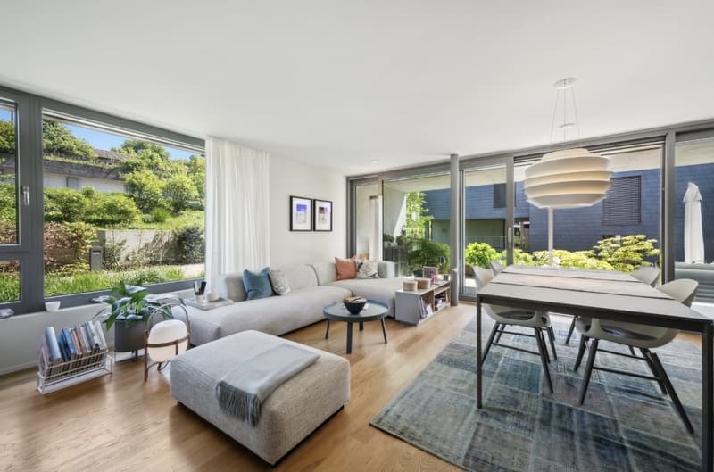 Hochwertige 3.5 Zi. Wohnung mit privatem Garten, Terrasse, Garage & Klimatisierung (1)