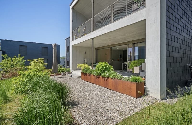 Hochwertige 3.5 Zi. Wohnung mit privatem Garten, Terrasse, Garage & Klimatisierung (3)