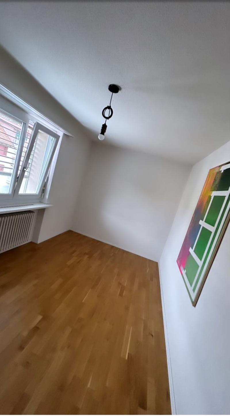 Modernes & helles WG-Zimmer mit Balkon und Top-ÖV-Anbindung (3)