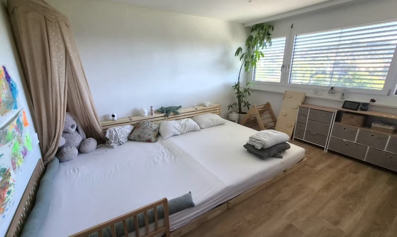 Möblierte & familienfreundliche Wohnung in Zürich-Altstetten/Grünau befristet zur Untermiete (1)
