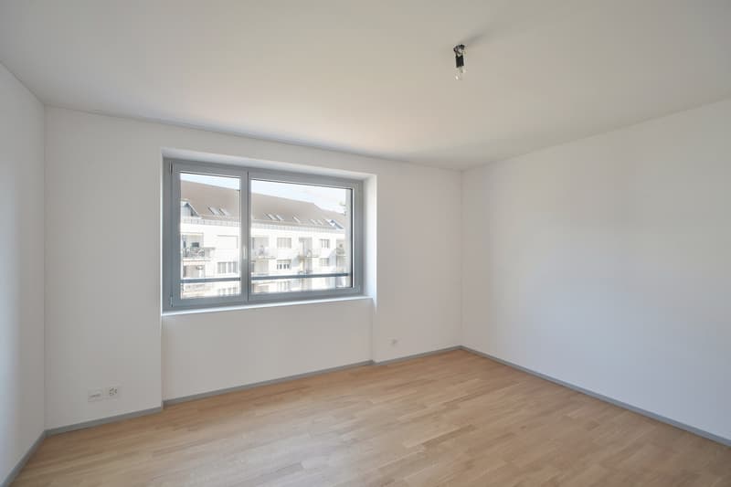Lichtdurchflutete 3.5-Zimmer-Wohnung mit Balkon und Tiefgaragen-Einstellplatz (3)