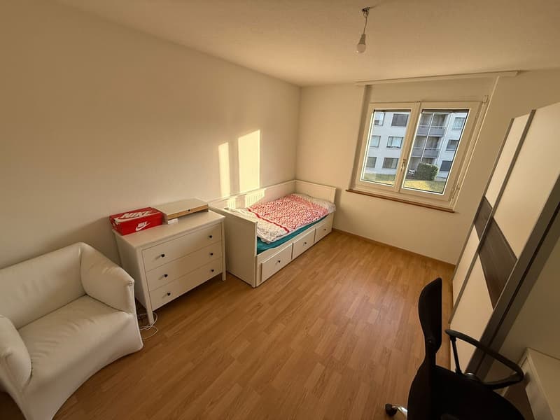 Untermiete: Zimmer im Zentrum Dübendorf (18 m²) (2)