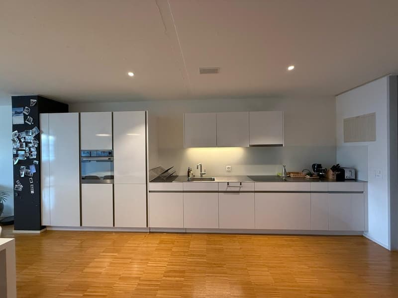 Shared Flat Looking for a new temporary Flatmate (25+) in amazing Location (6)