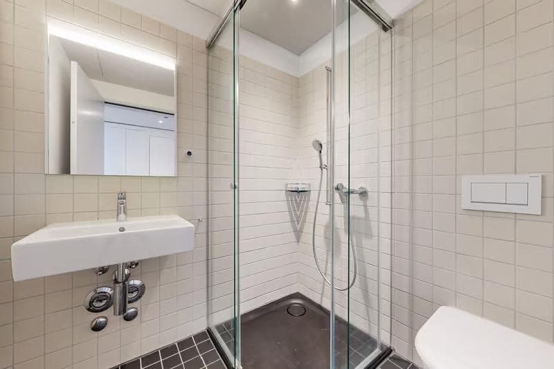 Grosszügige 4-Zimmer-Wohnung in Zürich-Altstetten  ca. 100 m² (3)