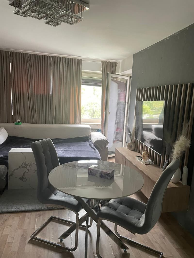 WG ZIMMER 20M2 2 Personen 1450 CHF 1Petson 980 (12)