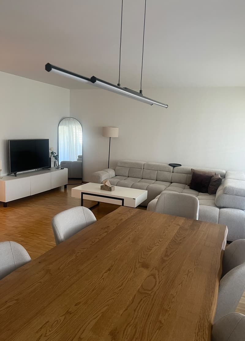 Helle 2.5 Zimmer-Wohnung in Bülach (1)