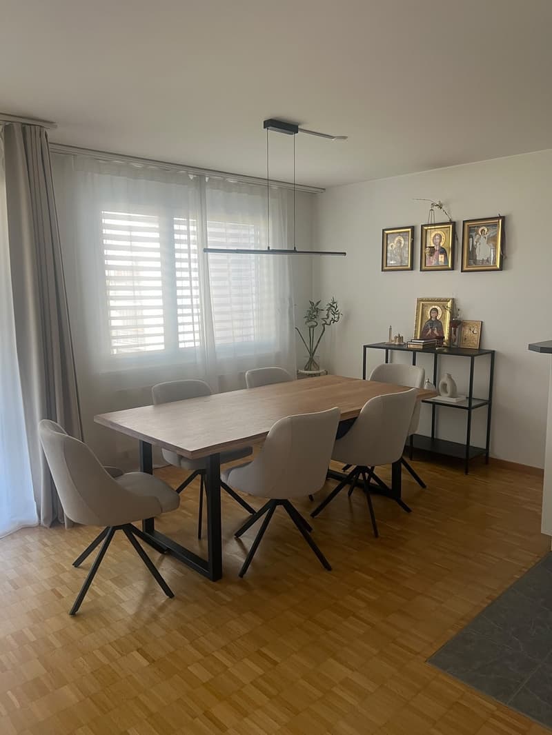 Helle 2.5 Zimmer-Wohnung in Bülach (9)