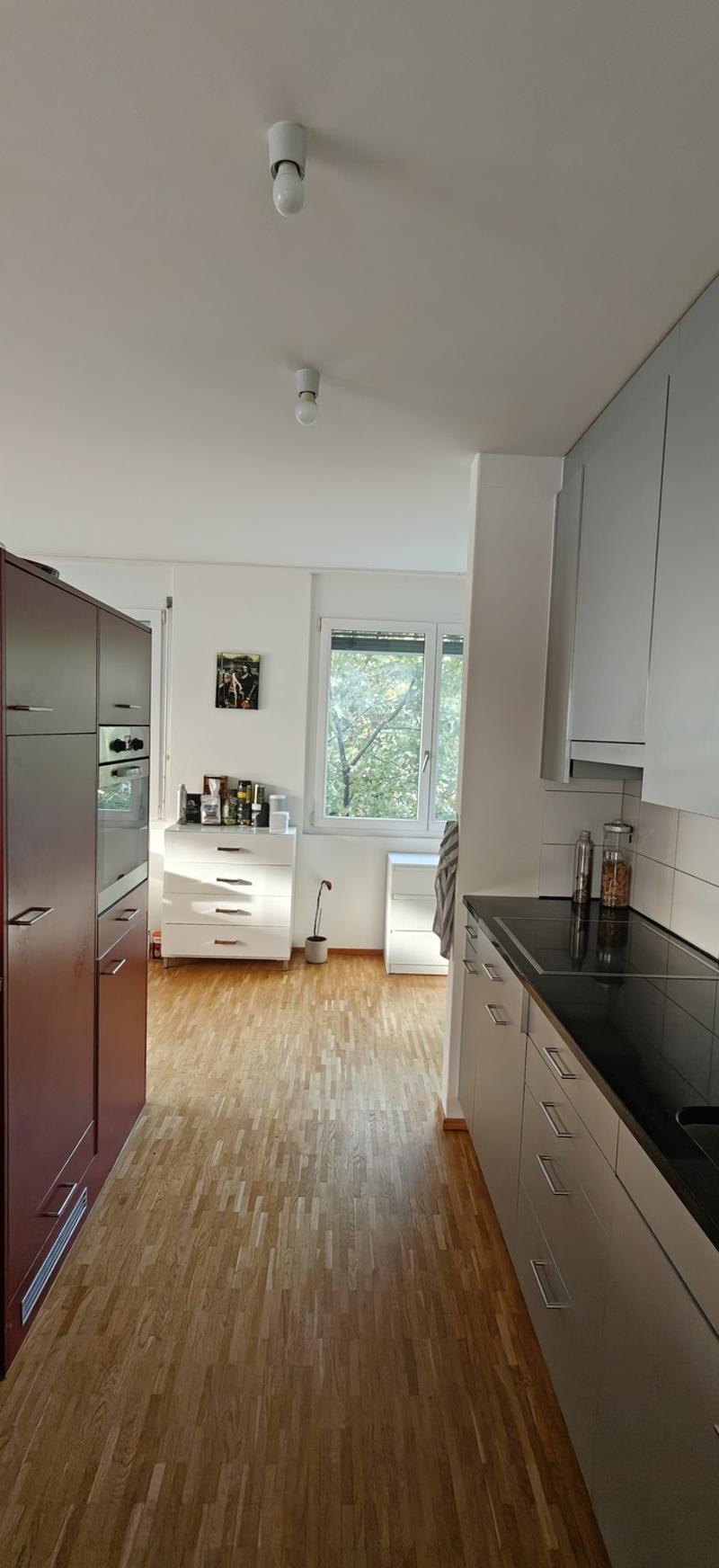 Möbliertes WG Zimmer mit eigenem Bad (4)
