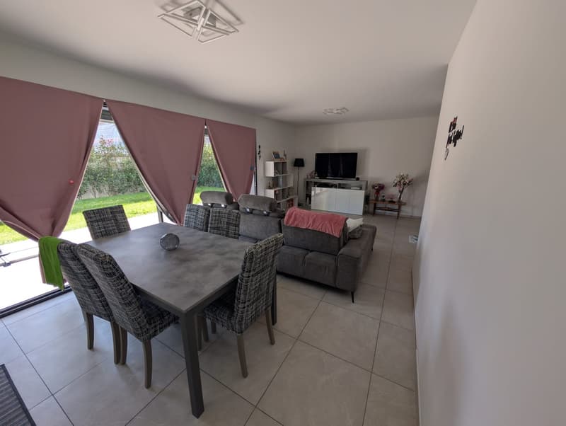 APPARTAMENTO 2.5 LOCALI a Stabio (1)