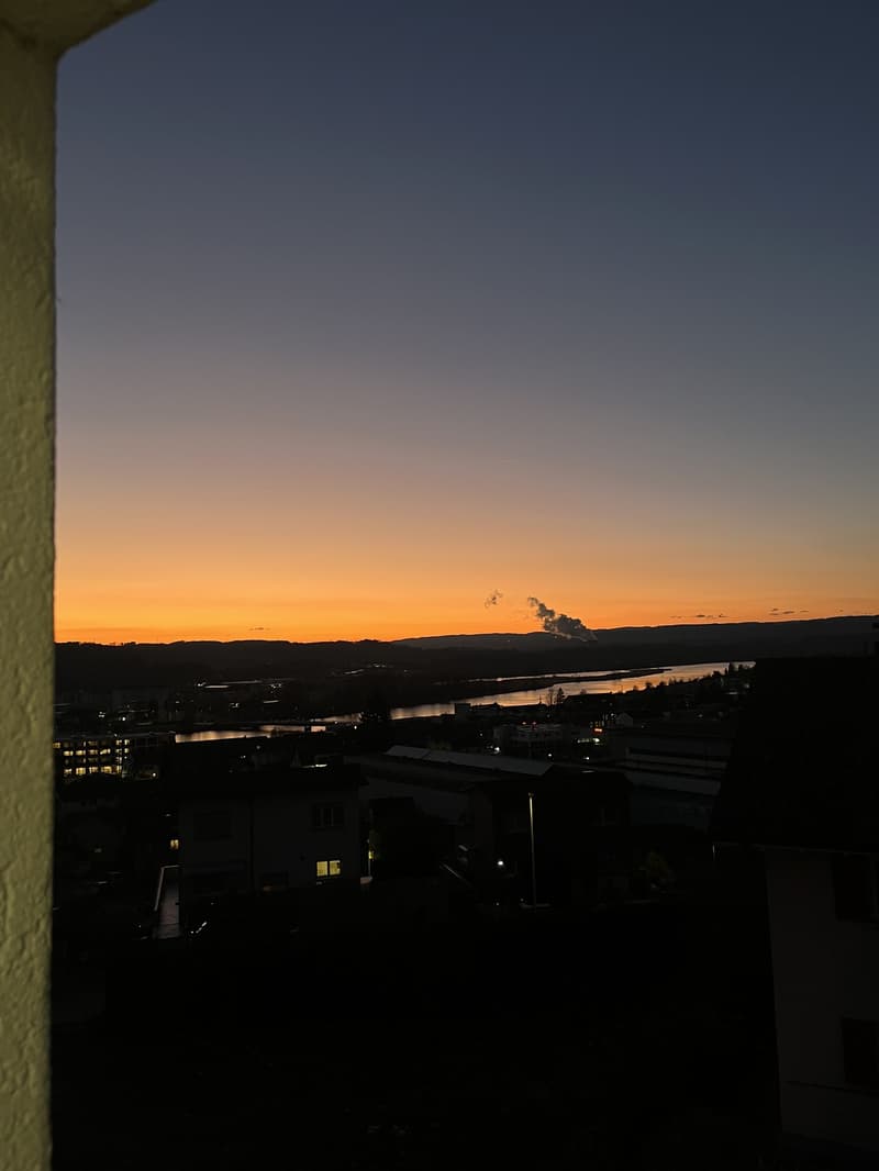 Helle 3.5-Zimmerwohnung mit grosszügigem Balkon und wunderschönem Weitblick (10)