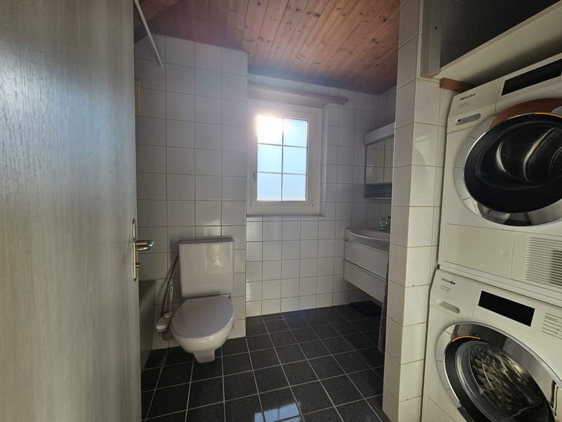 Grosszügige 4.5-Zimmer-Maisonette-Wohnung mit Balkon in Fehraltorf (12)