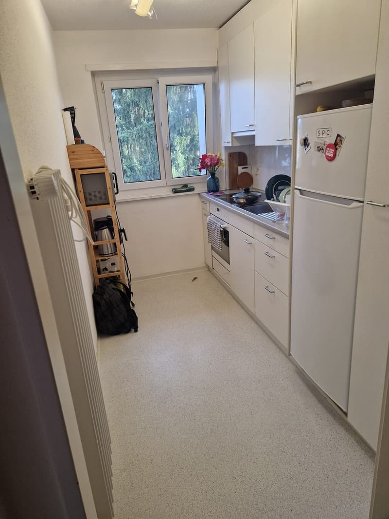 Sonnige 2.5-Zimmer-Wohnung mit Balkon in 8617 Mönchaltorf (6)