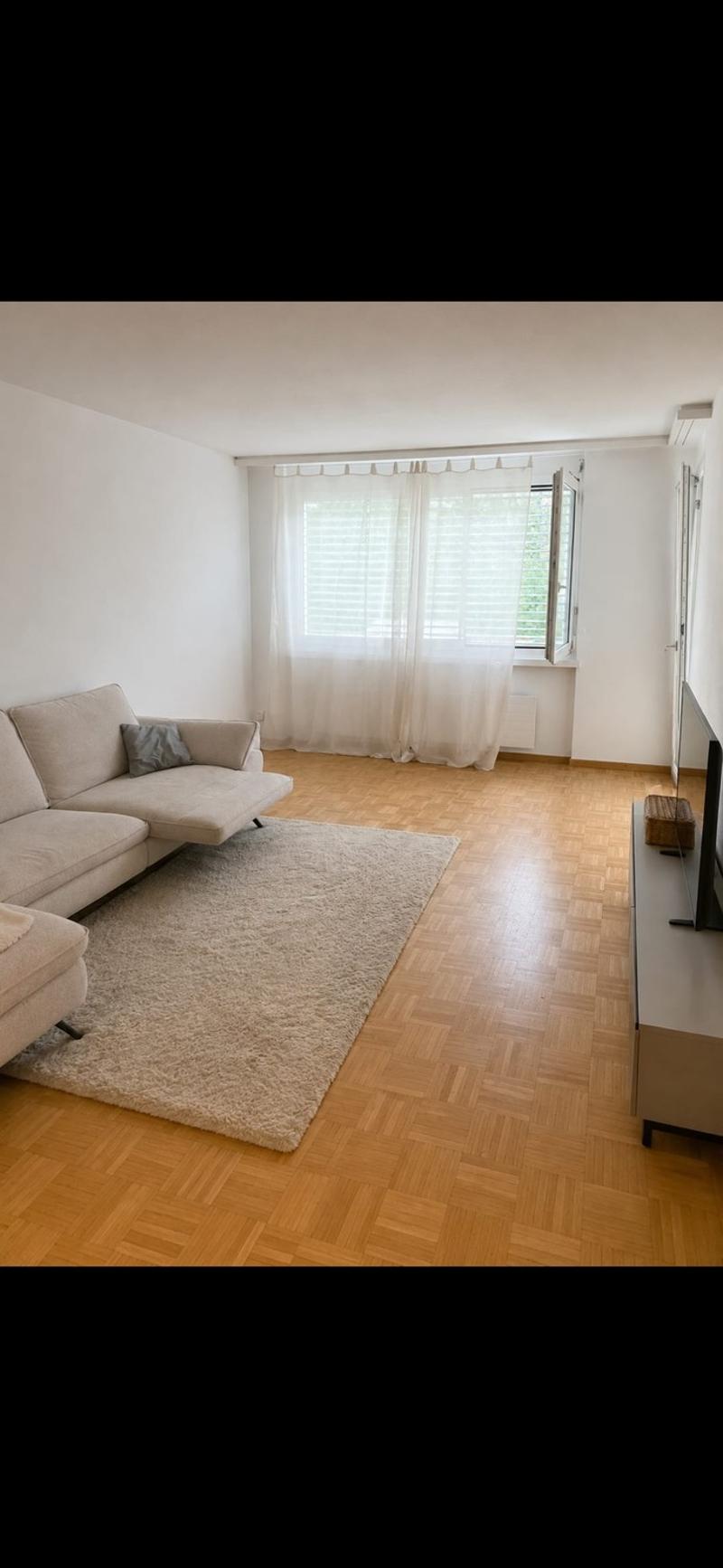 4.5-Zimmer-Wohnung mit 2 Gartenbereichen zu vermieten (1)