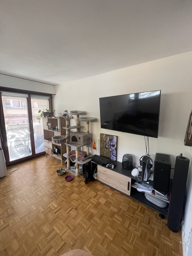 Reprise de bail / take over of lease (4)