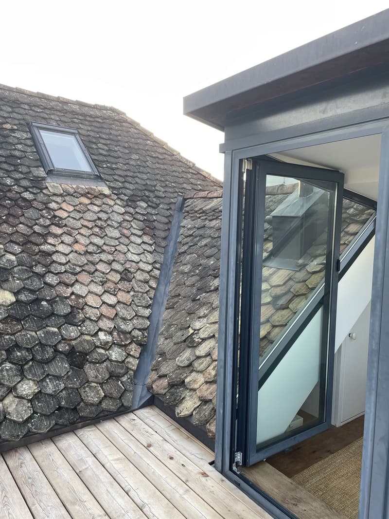 2.5-Zimmer-Maisonette am Zürichsee mit Dachterrasse, Balkon und eigenem Rebgarten (9)