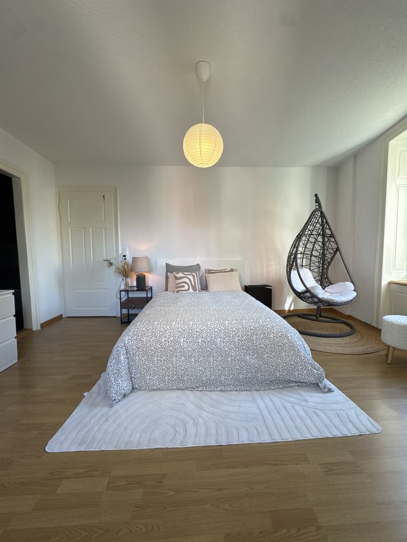 Schönes WG-Zimmer in Altbauwohnung zu vermieten (1)