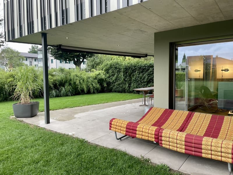 Wunderschöne vollständig 2.5-Zimmer-Wohnung mit Garten (2)