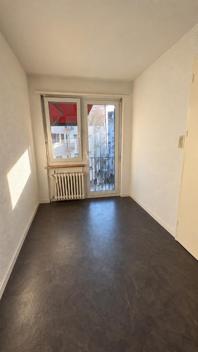 Apartment with balcony near Stauffacher (3)