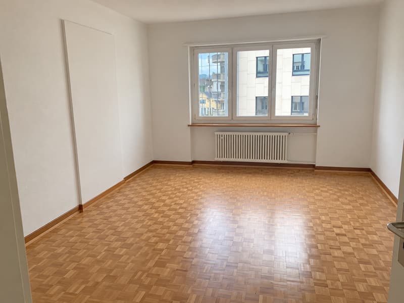 Apartment with balcony near Stauffacher (4)