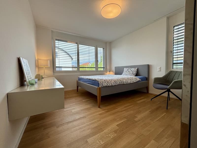 4.5-Zimmer-Wohnung mit Aussicht, an schöner Lage über dem Zürichsee (7)