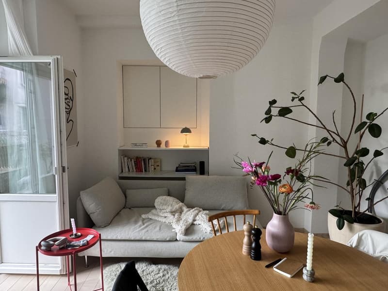 1.5-Zimmer-Altbauwohnung mit Balkon in Rheinnähe (2)