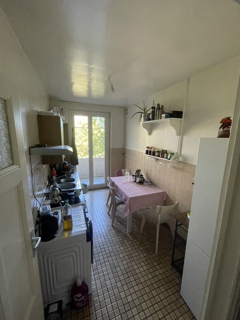 Joli appartement de 2,5 pièces au 2e étage à Servette (4)