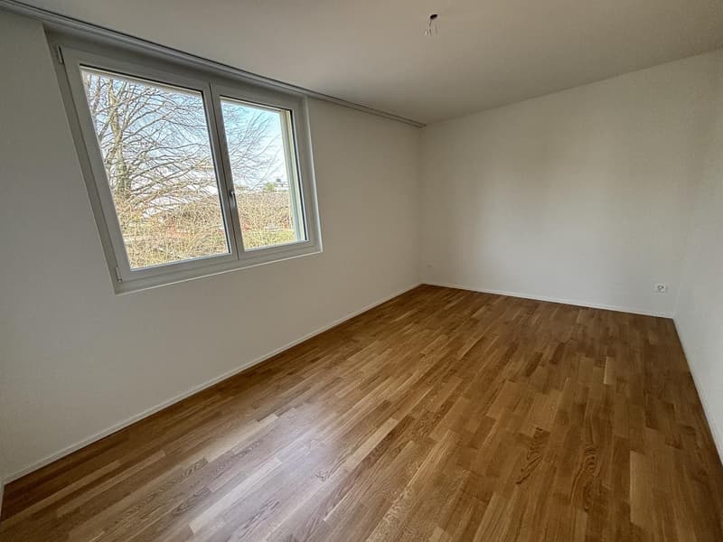 Helle 3.5-Zimmerwohnung mit Kita im Haus  zentral in Dielsdorf, ab sofort beziehbar (4)
