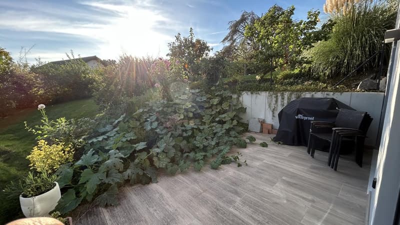 2,5 pièces meublé en rez-de-jardin avec terrasse  sous-location 1 à 3 ans (11)