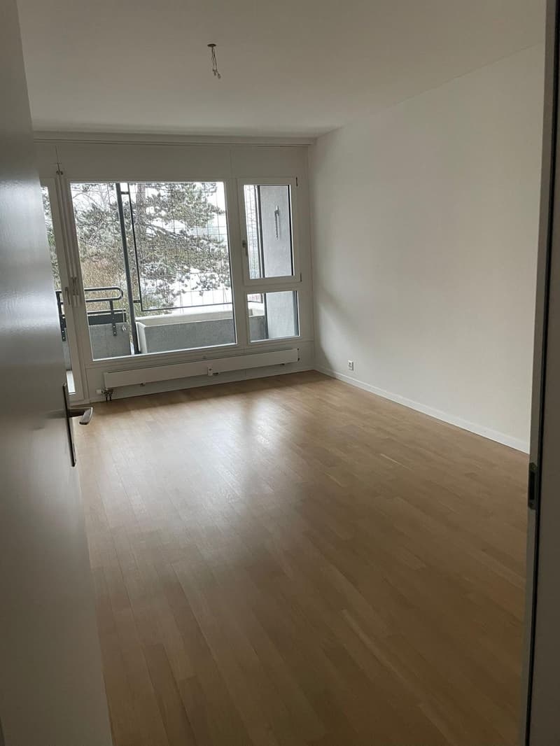 2.5-Zimmer-Wohnung mit Balkon in Muri bei Bern (4)