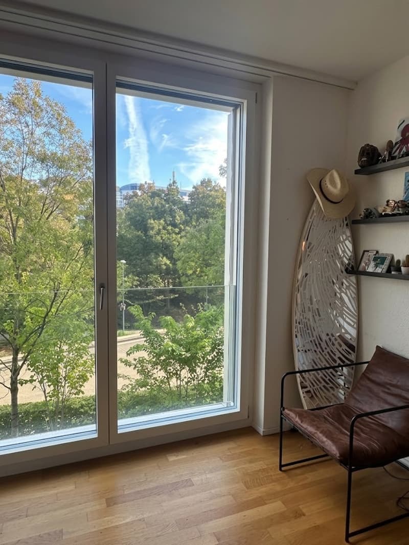 Room in shared flat for approx 2 months (2)